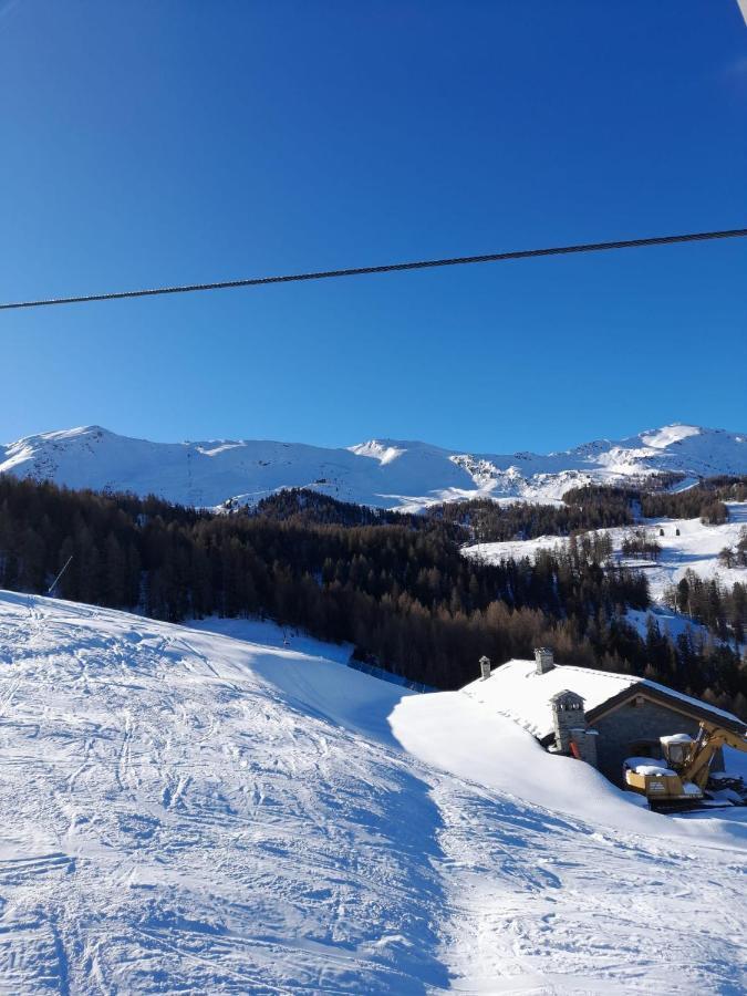 La Lupa Apartment - In The Heart Of Aosta With Car Box エクステリア 写真