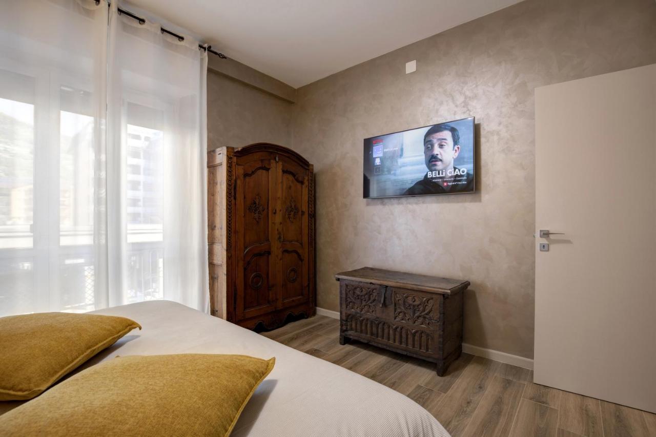 La Lupa Apartment - In The Heart Of Aosta With Car Box エクステリア 写真