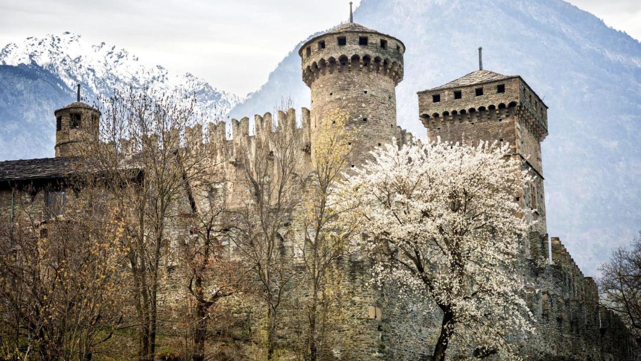 La Lupa Apartment - In The Heart Of Aosta With Car Box エクステリア 写真