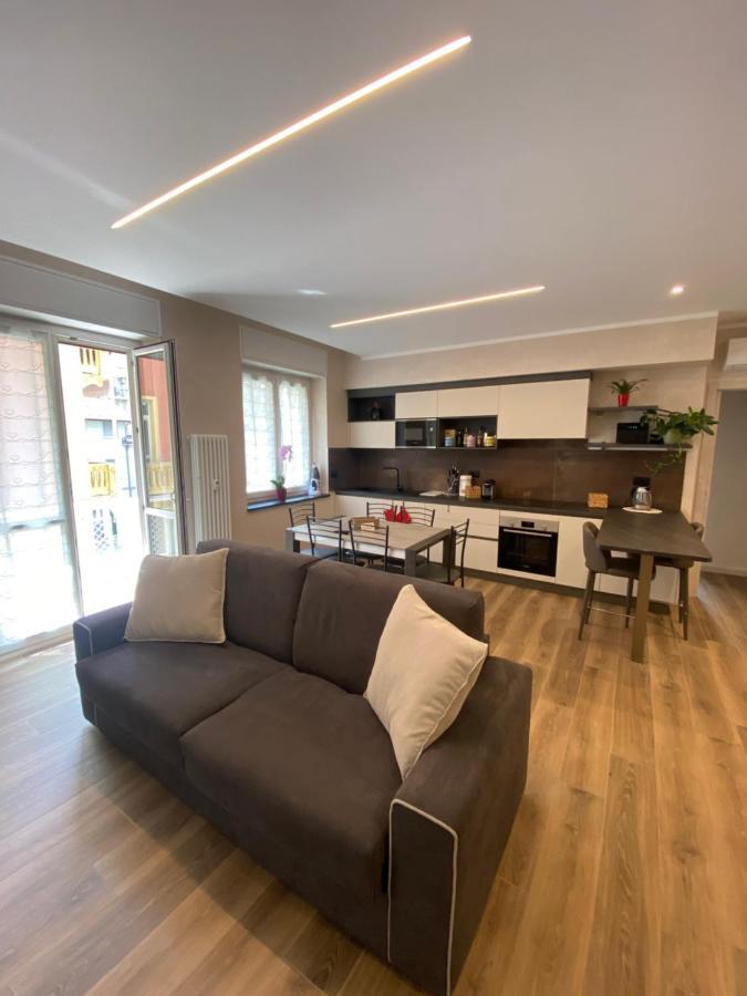 La Lupa Apartment - In The Heart Of Aosta With Car Box エクステリア 写真